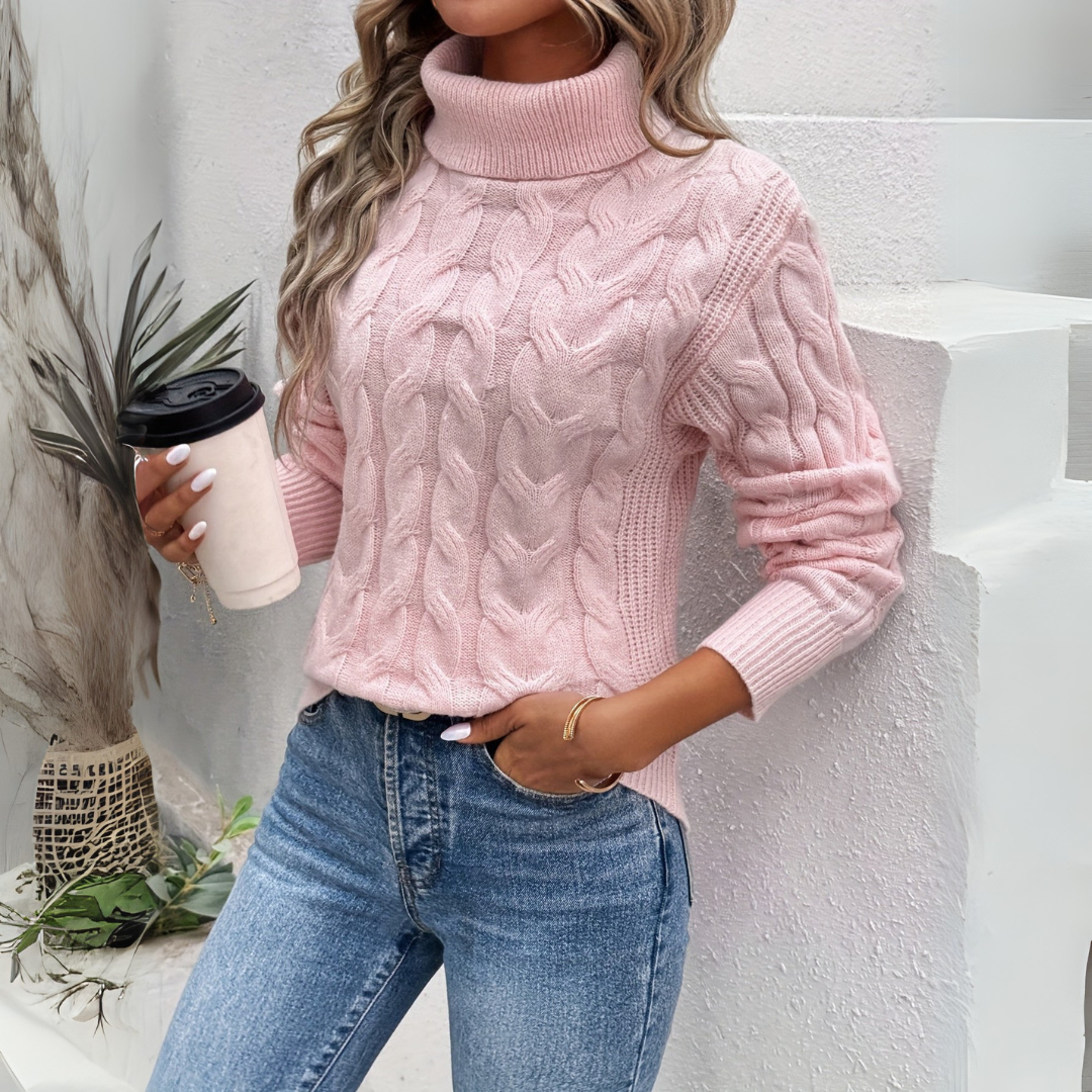 Hanne | Elegant cable knit with turtleneck